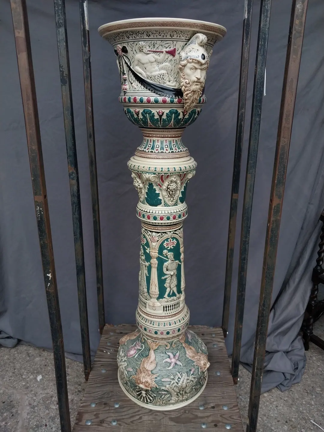 19Th Century Majolica Pedestal Jardiniere 1