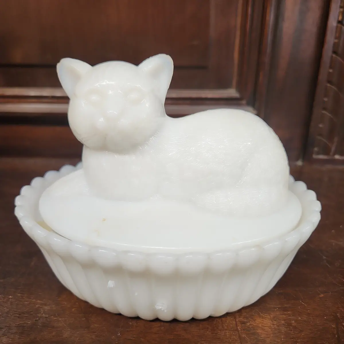 Opalescent Cat Covered Dish 1