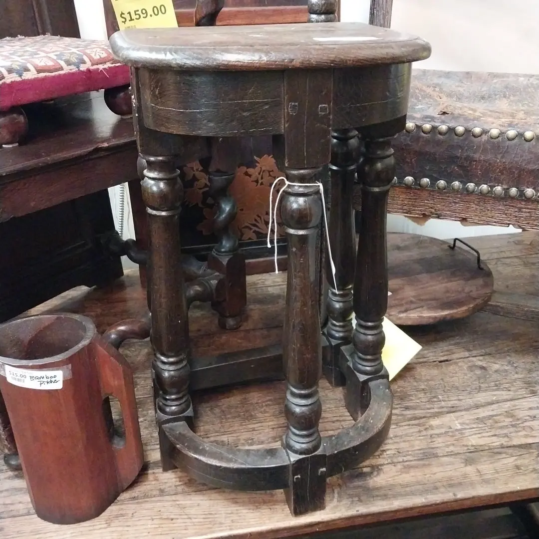 Pegged Early Demilune Table 1