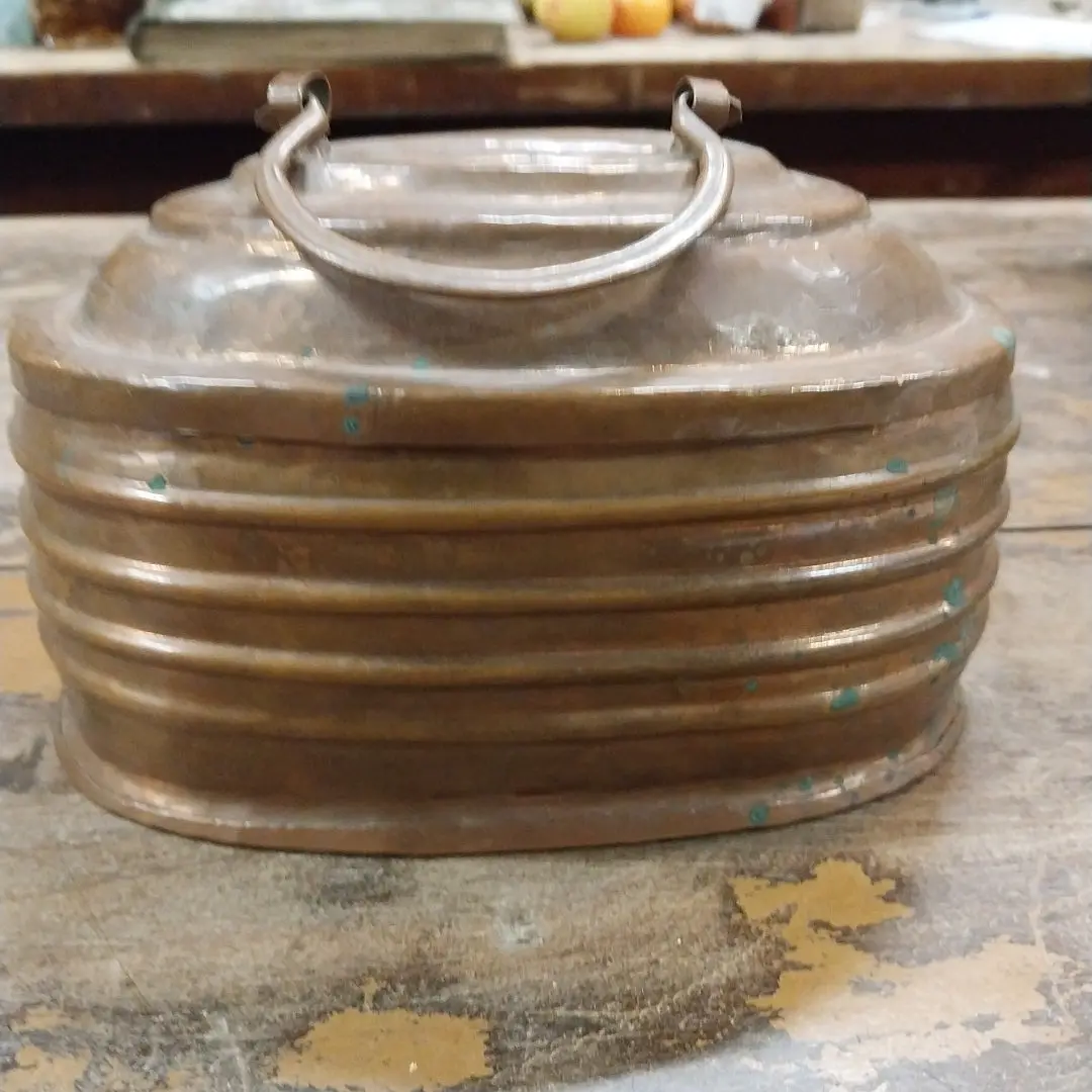 Oval Copper Box With Lid 1