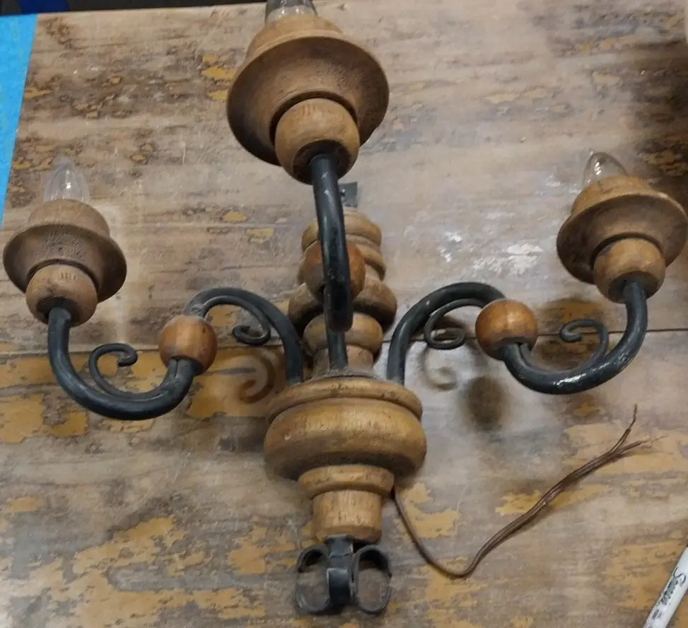 Single Curved Wood And Iron Wall Sconce 1