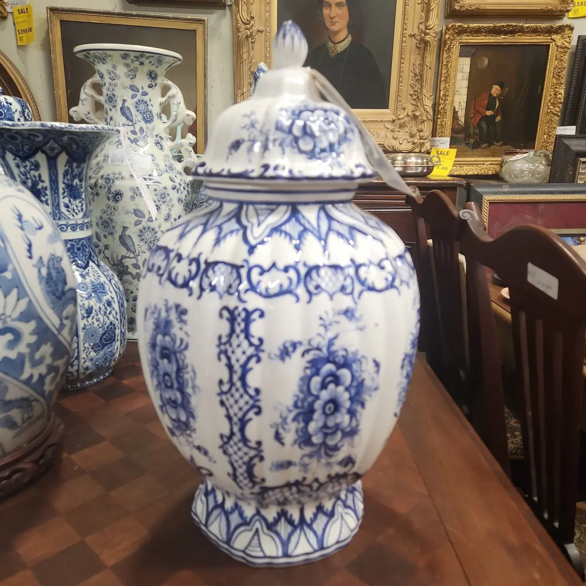 Blue And White Porcelain Bassano Ginger Jar 1