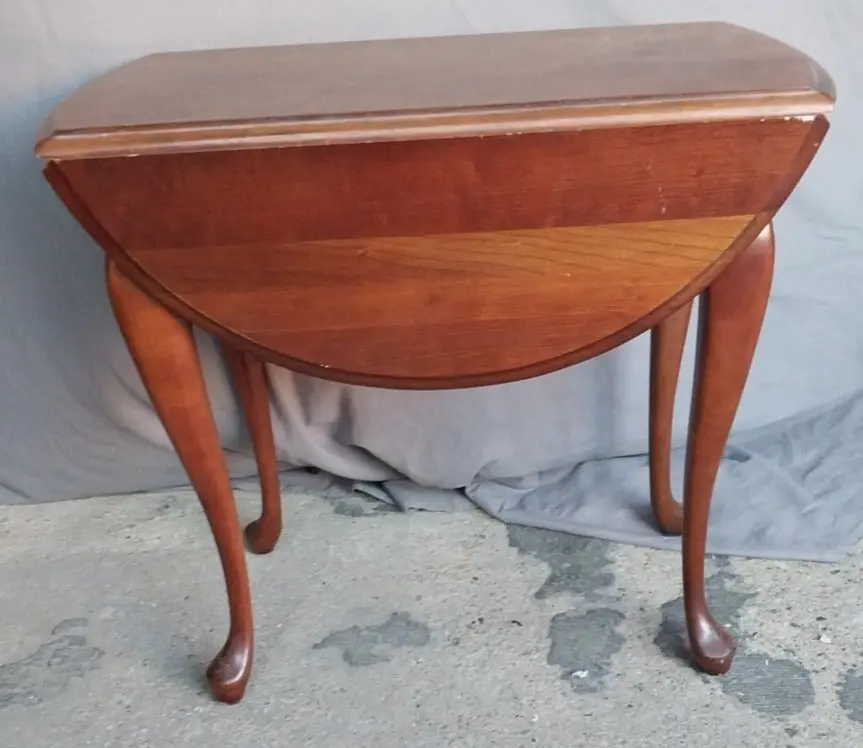 Small Queen Anne Mahogany Dropleaf Table 1