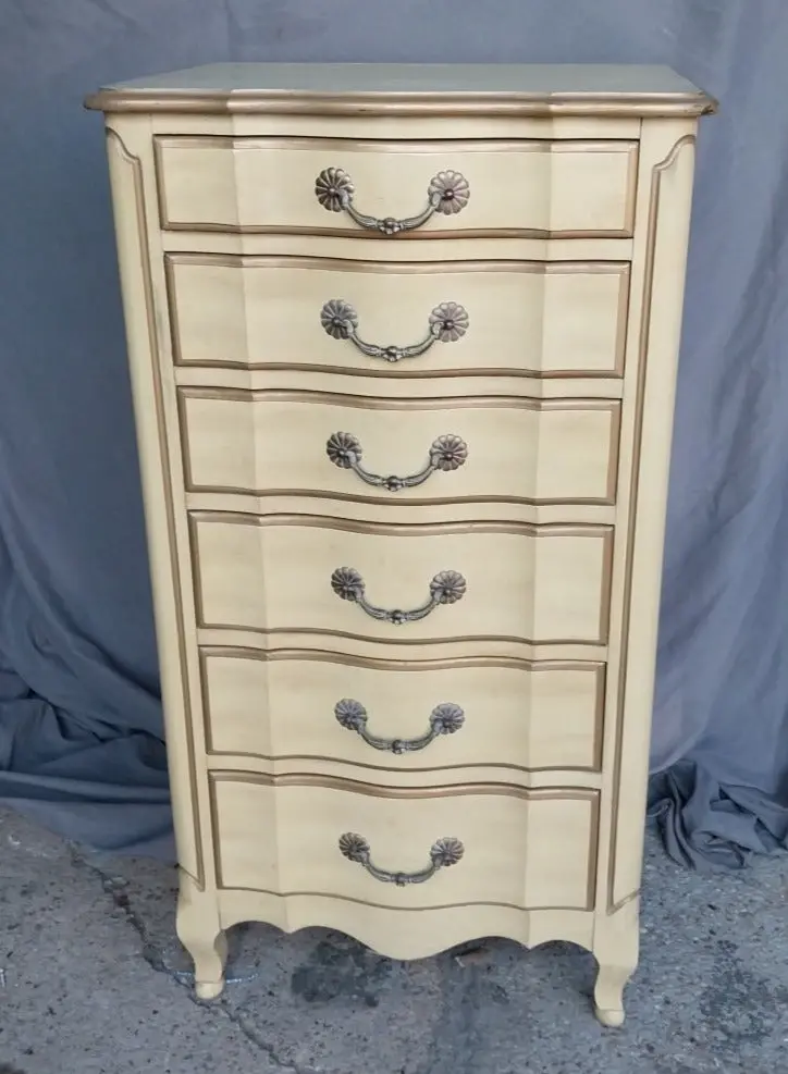 French Provencial Painted 6  Drawer Lingerie Chest 1