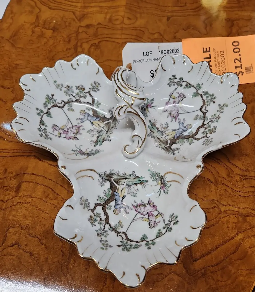 Porcelain Handled Fancy Candy Dish 1