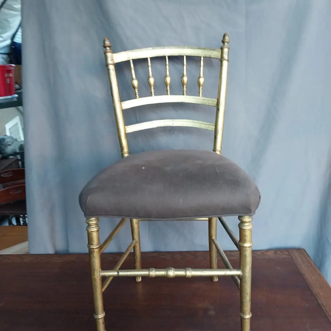 Giltwood Spindle Back Side Chair 1