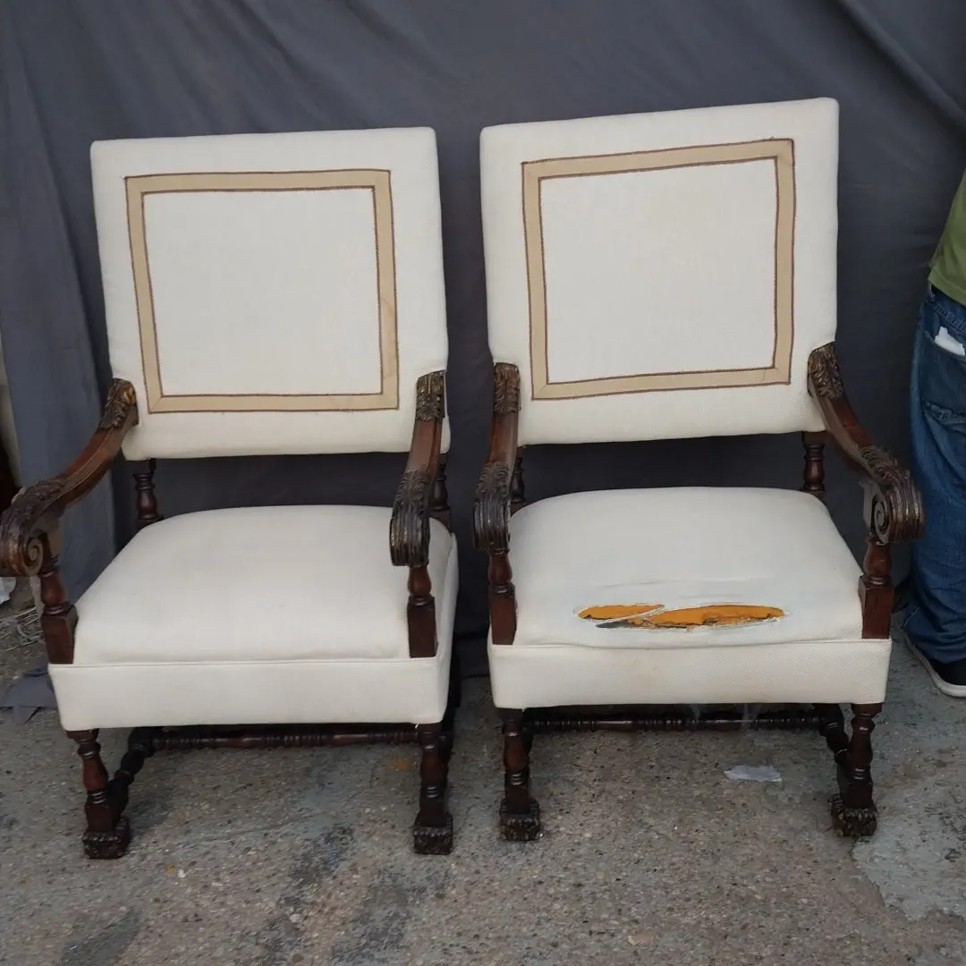 Pair Of Italian Throne Chairs With Feather Carved Arms 1