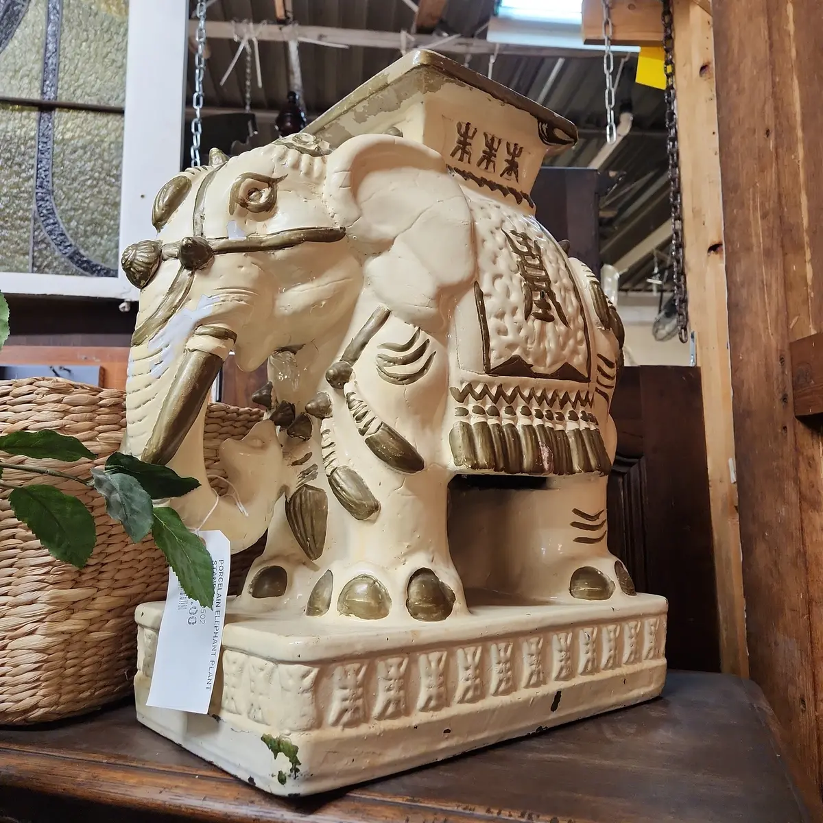 Porcelain Elephant Plant Stand 1