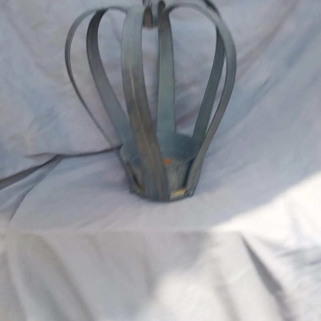 Iron Crown Planter 1