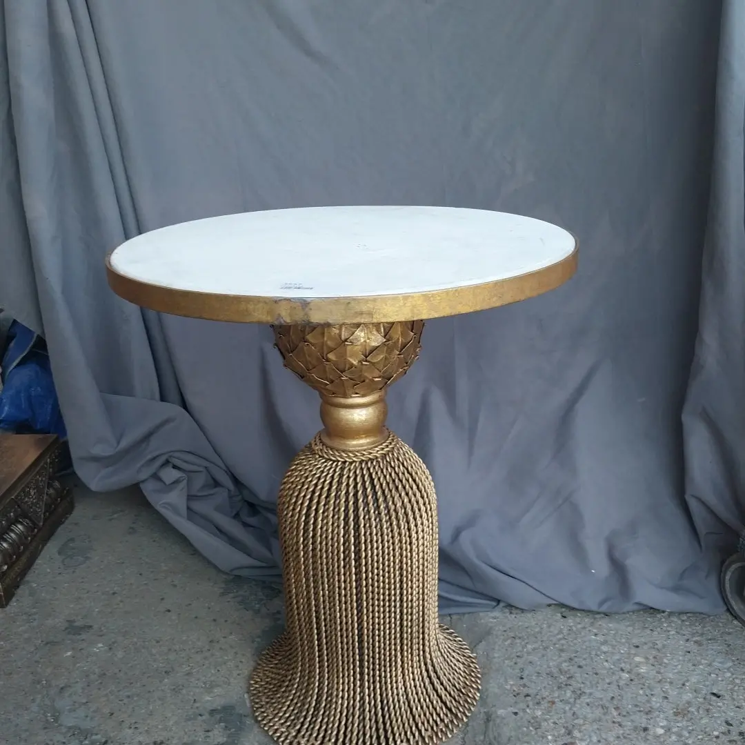 Round Marble Top Gold Iron Tassel Table 1