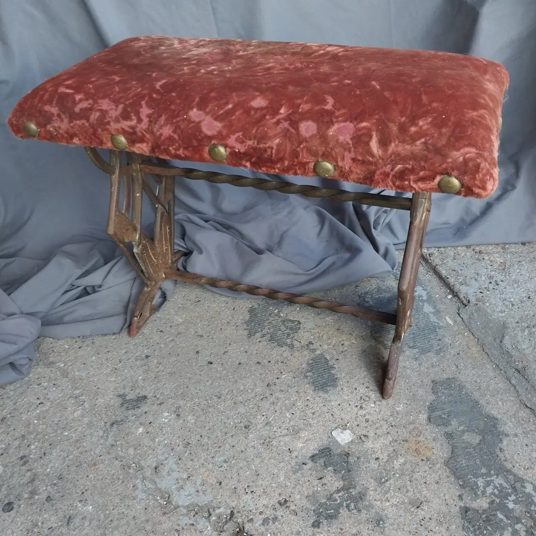 Iron Deco Whippet Radio Bench 1