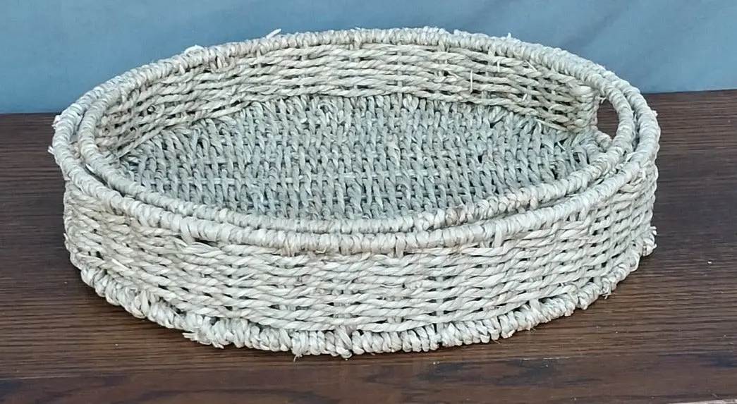 Set Of 2 Nested Round Wicker Trays 1