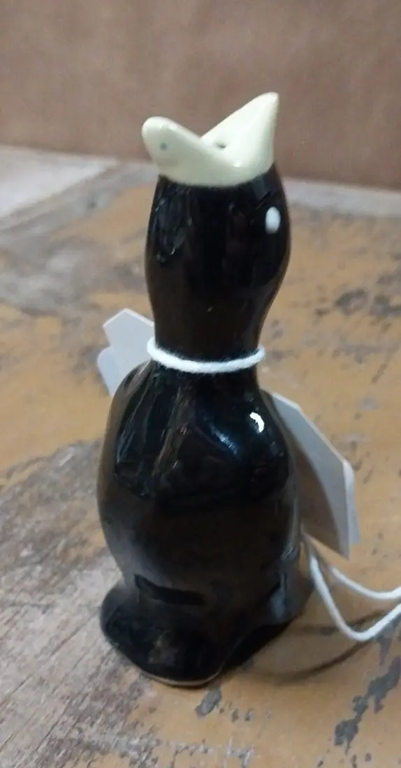 Porcelain Pie Bird 1