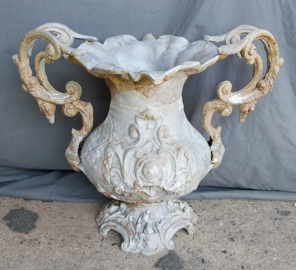 Cast Aluminum Urn 1