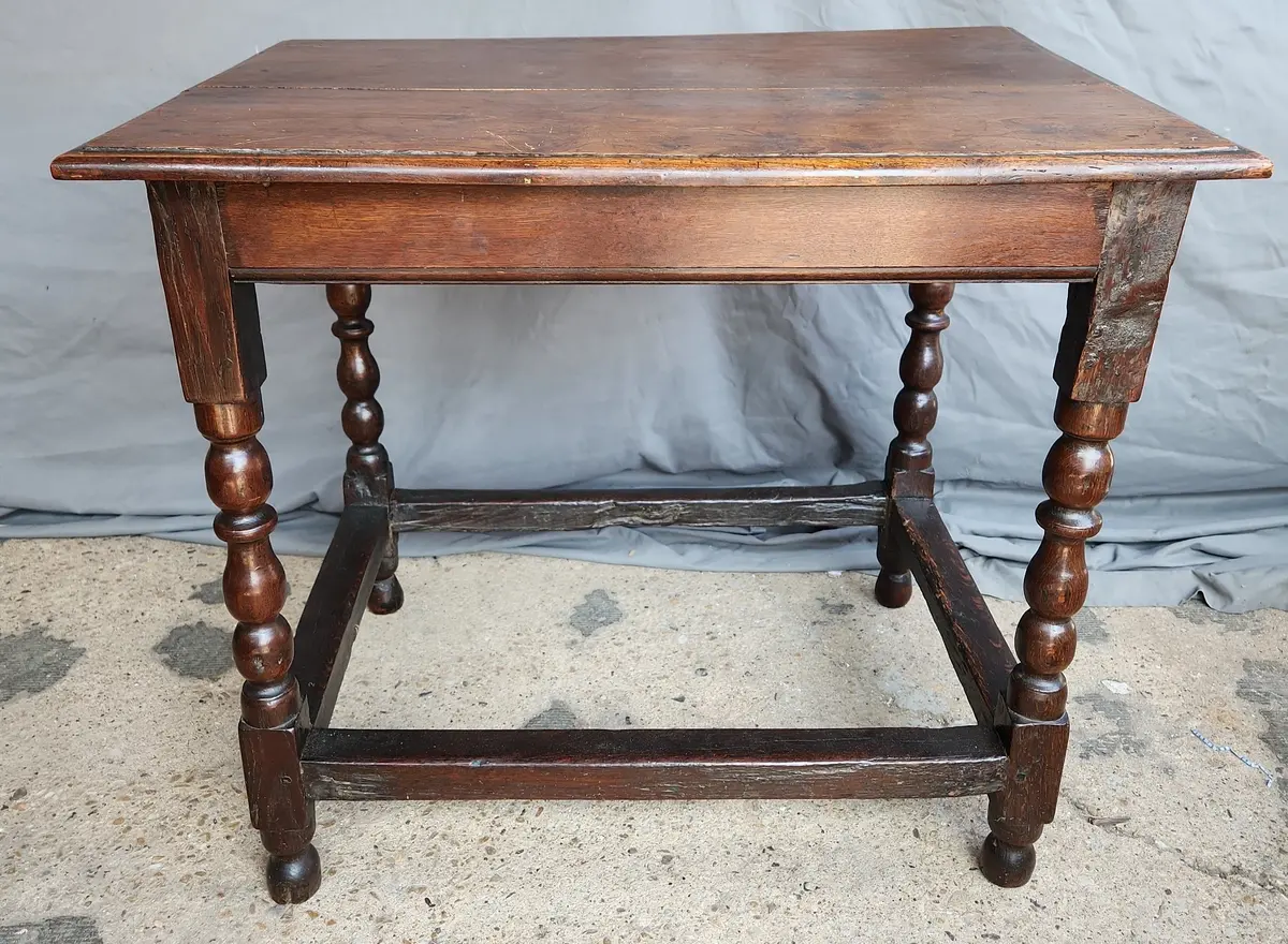 18Th Century Oak Tudor Lamp Table 1