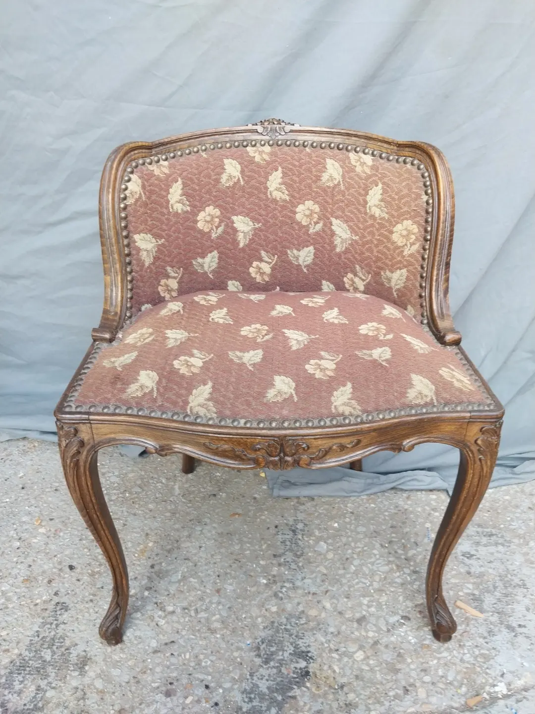 Rounded Louis Xv Vanity Bench With Back 1
