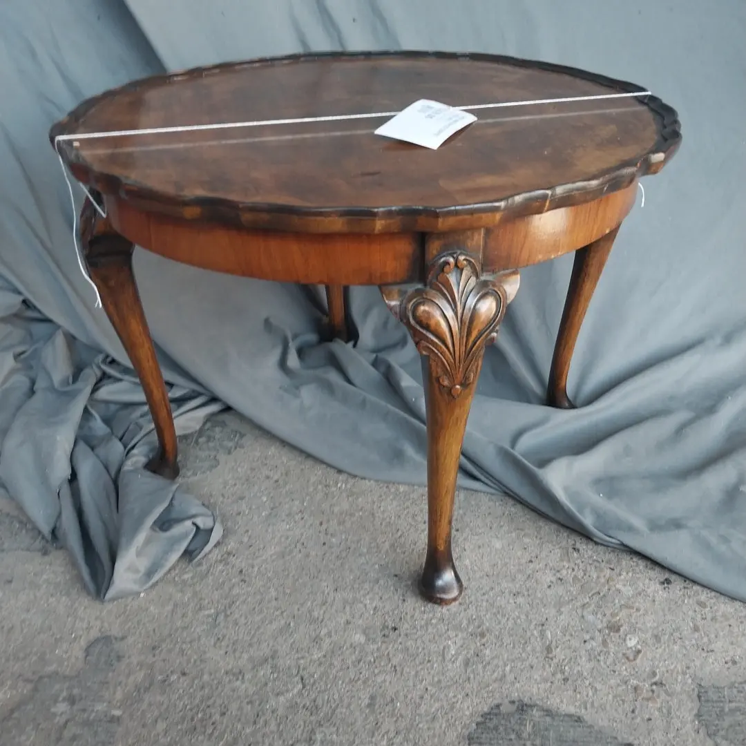 Queen Ann Burled Coffee Table Small 1