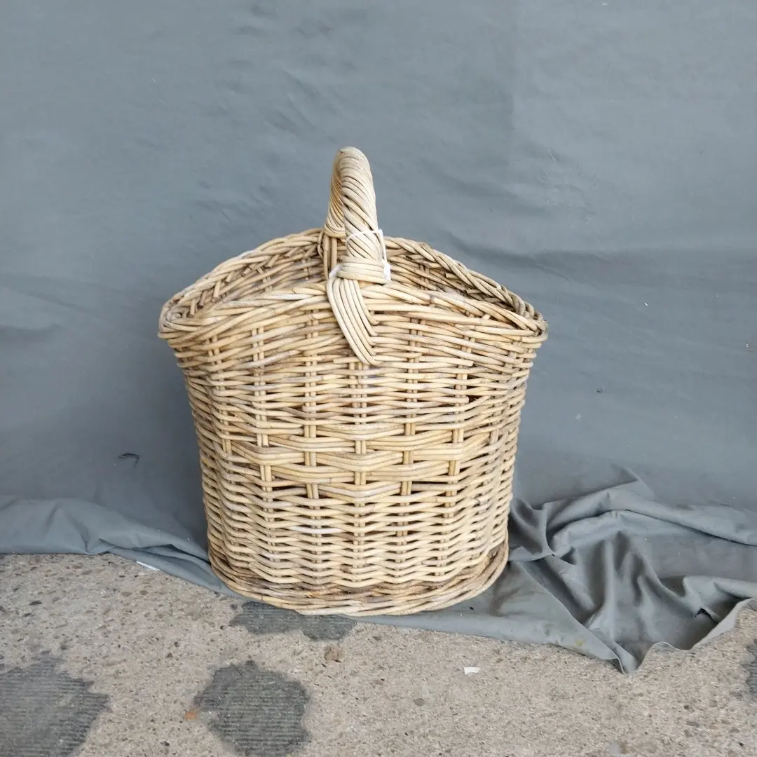 Vintage Basket With Handle 1
