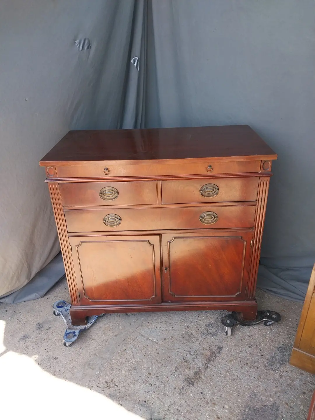 Mahogany Small Federal Style Server With Cutlery Drawer..  Sm 1