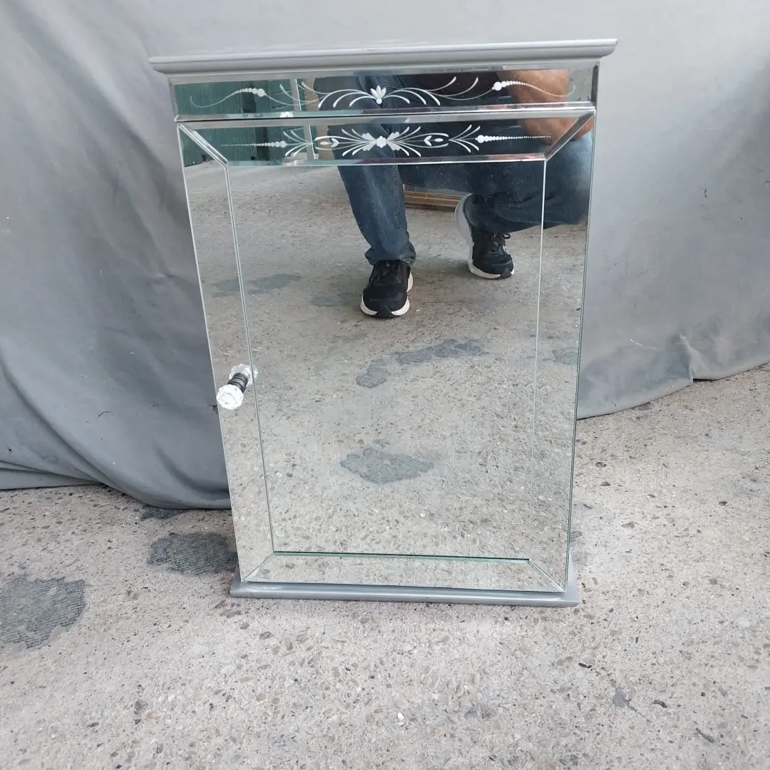 Modern Mirrored Medicine Cabinet 1