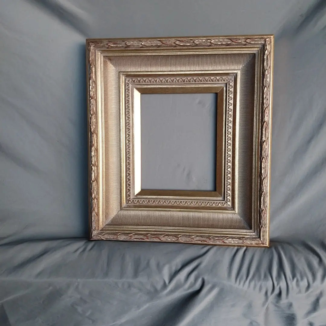 Small Gilt Frame 1