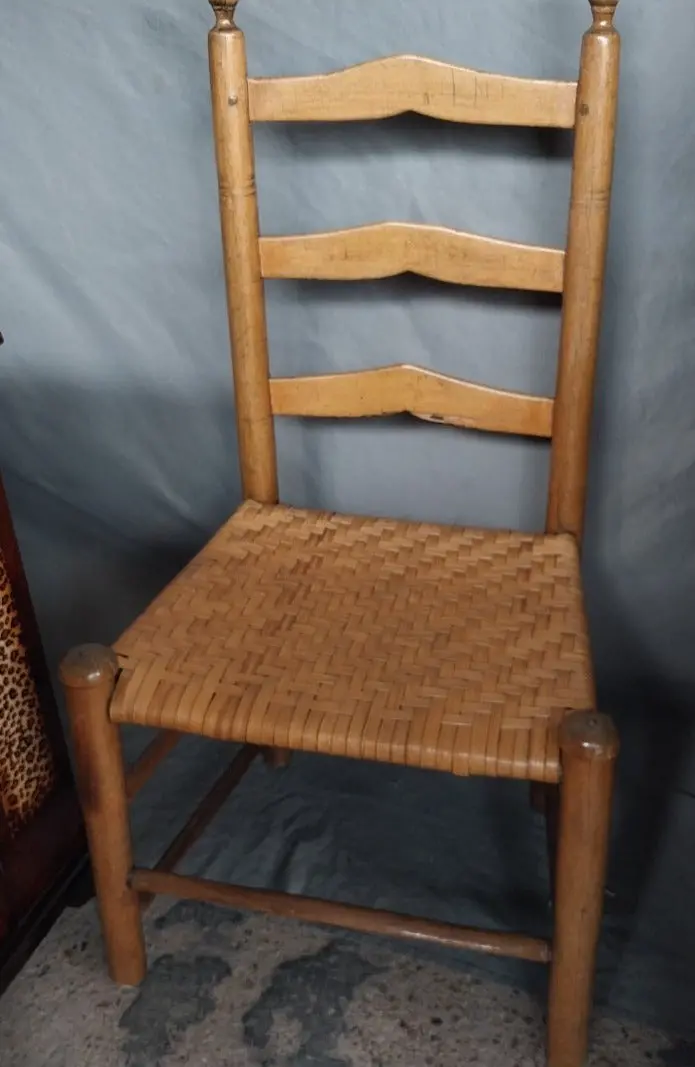 Shaker Styke Pegged Oak Ladder Back Chair With Splint Seat 1