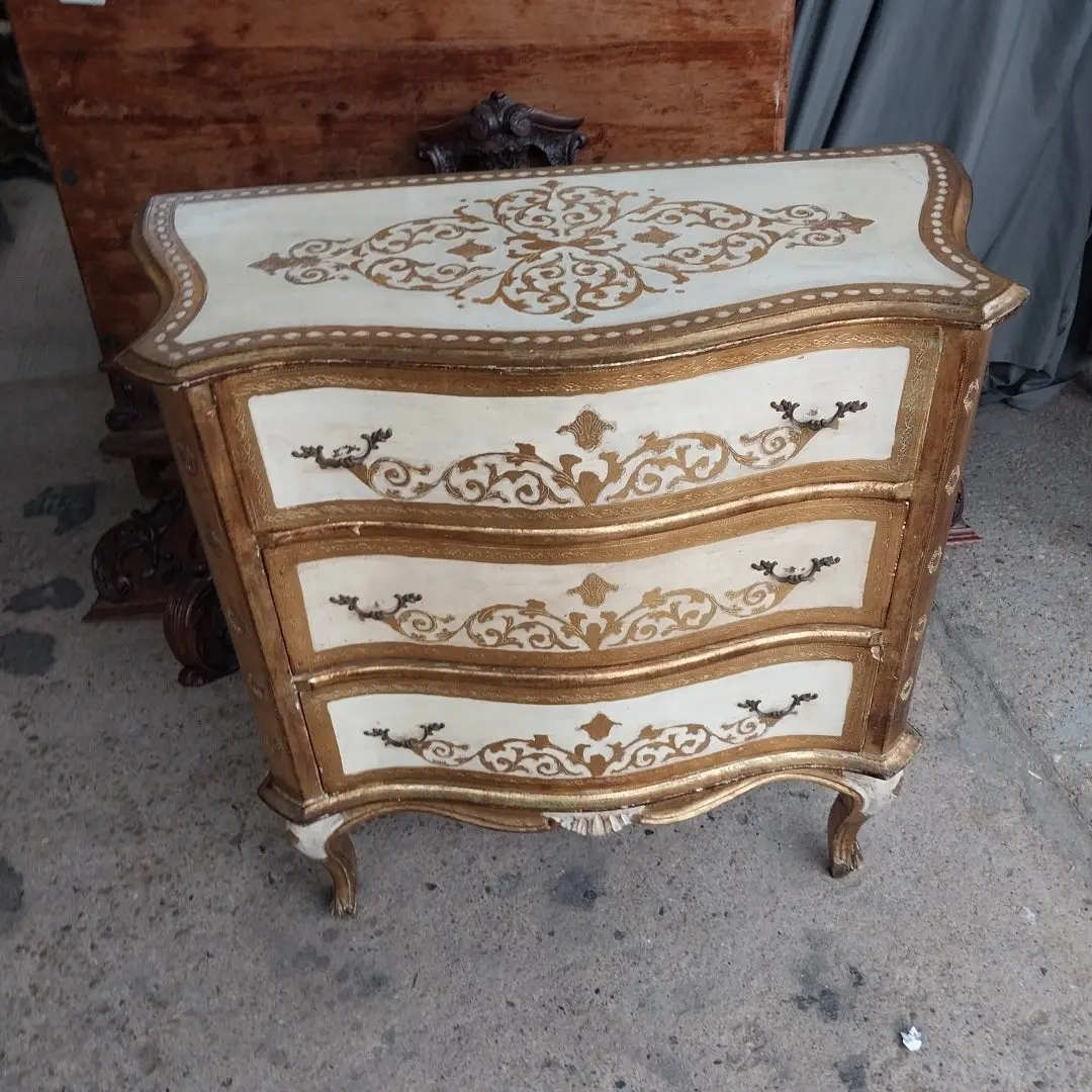 Florentine Gold And Cream Chest 1