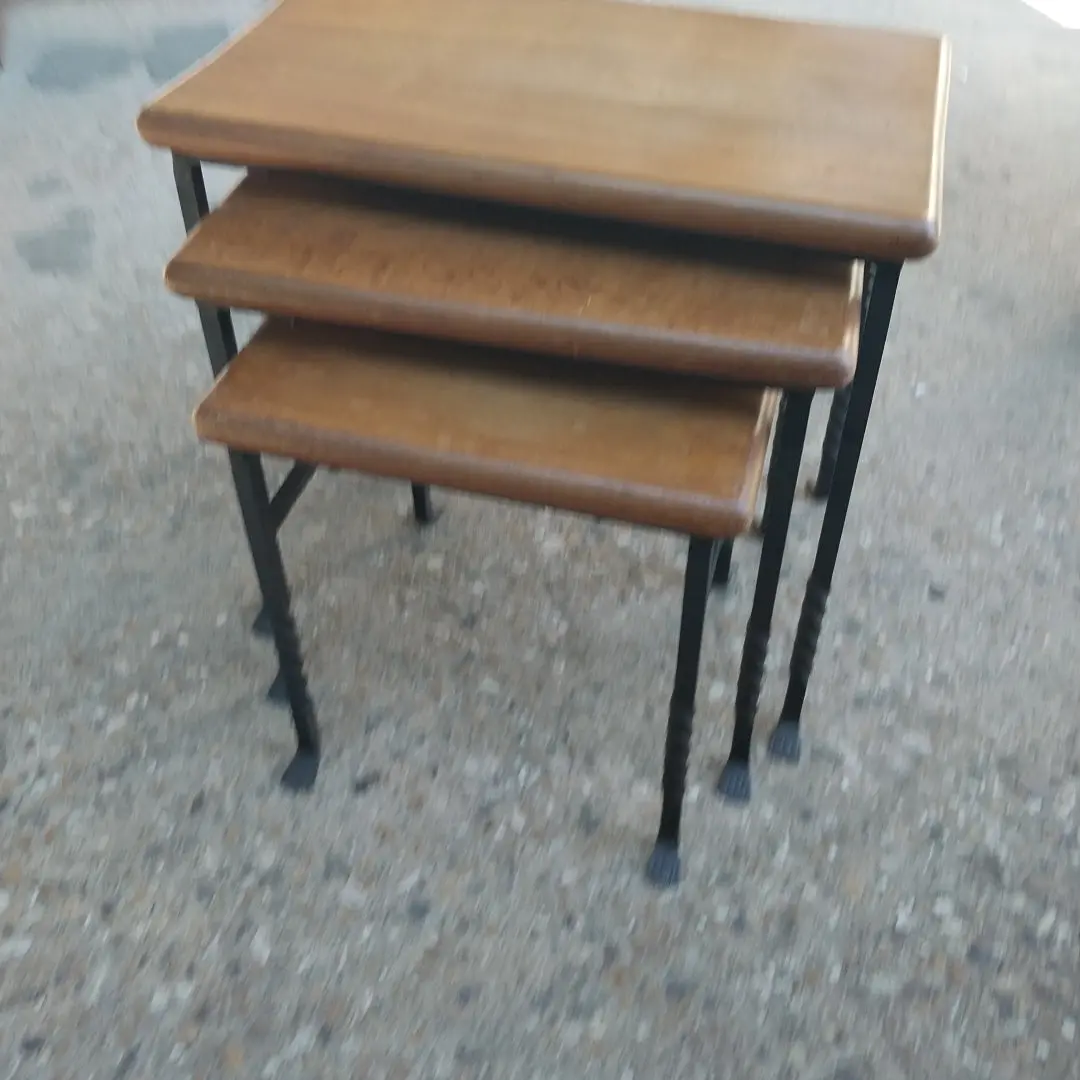 Set Of 3 Iron And Oak Nesting Tables 1