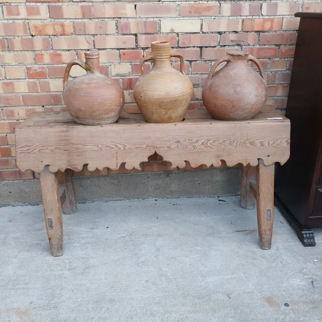 Set Of 3 Terra Cotta Jugs With Pine Stands 1