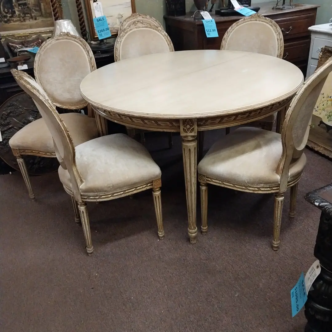 5 Piece Louis Xvi Painted Dining Set With Round Table 47" 1
