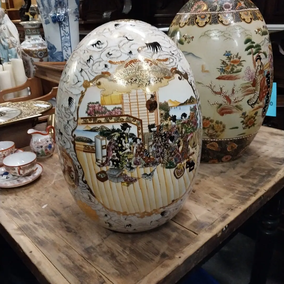 Large Asian Porcelain Egg 1