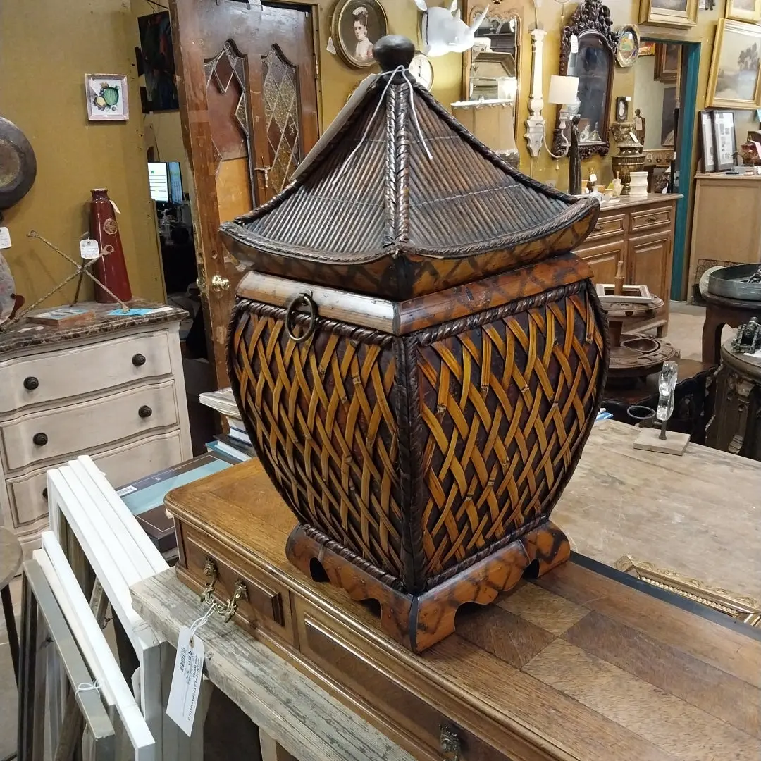 Bamboo Temple Shaped Box With Lid 1