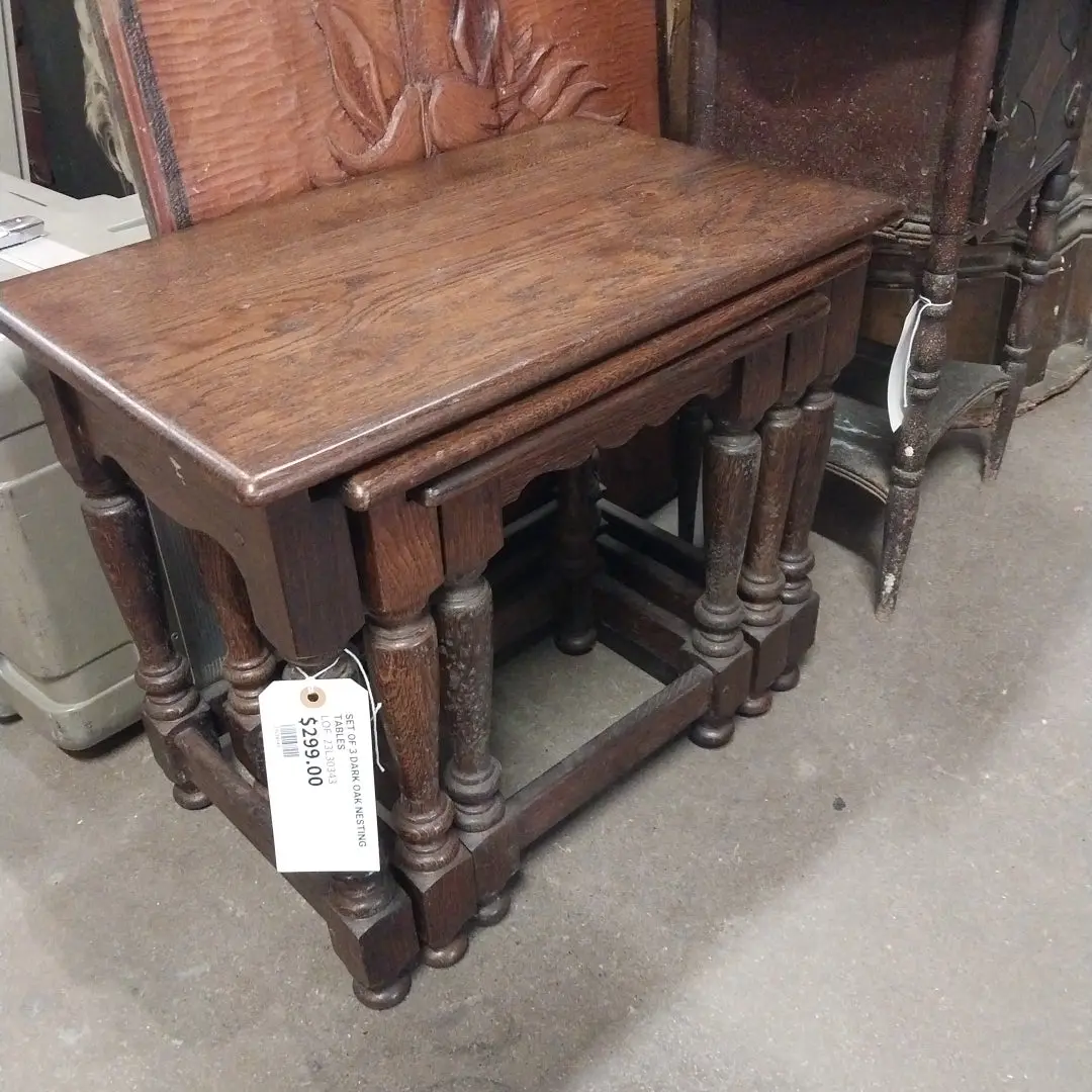 Set Of 3 Dark Oak Nesting Tables 1