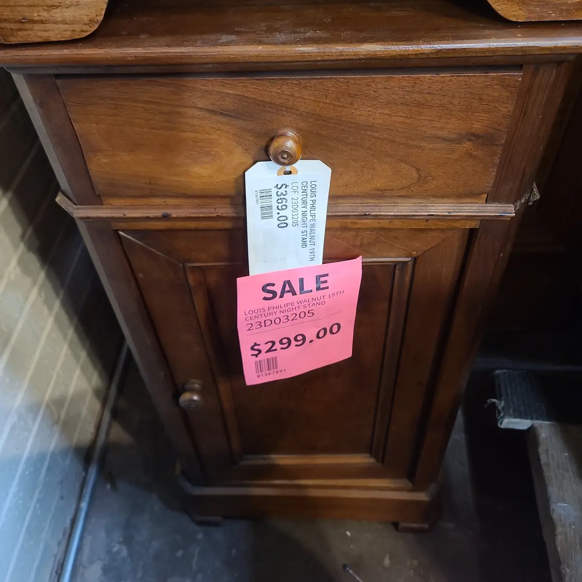 Louis Philipe Walnut 19Th Century Night Stand 1