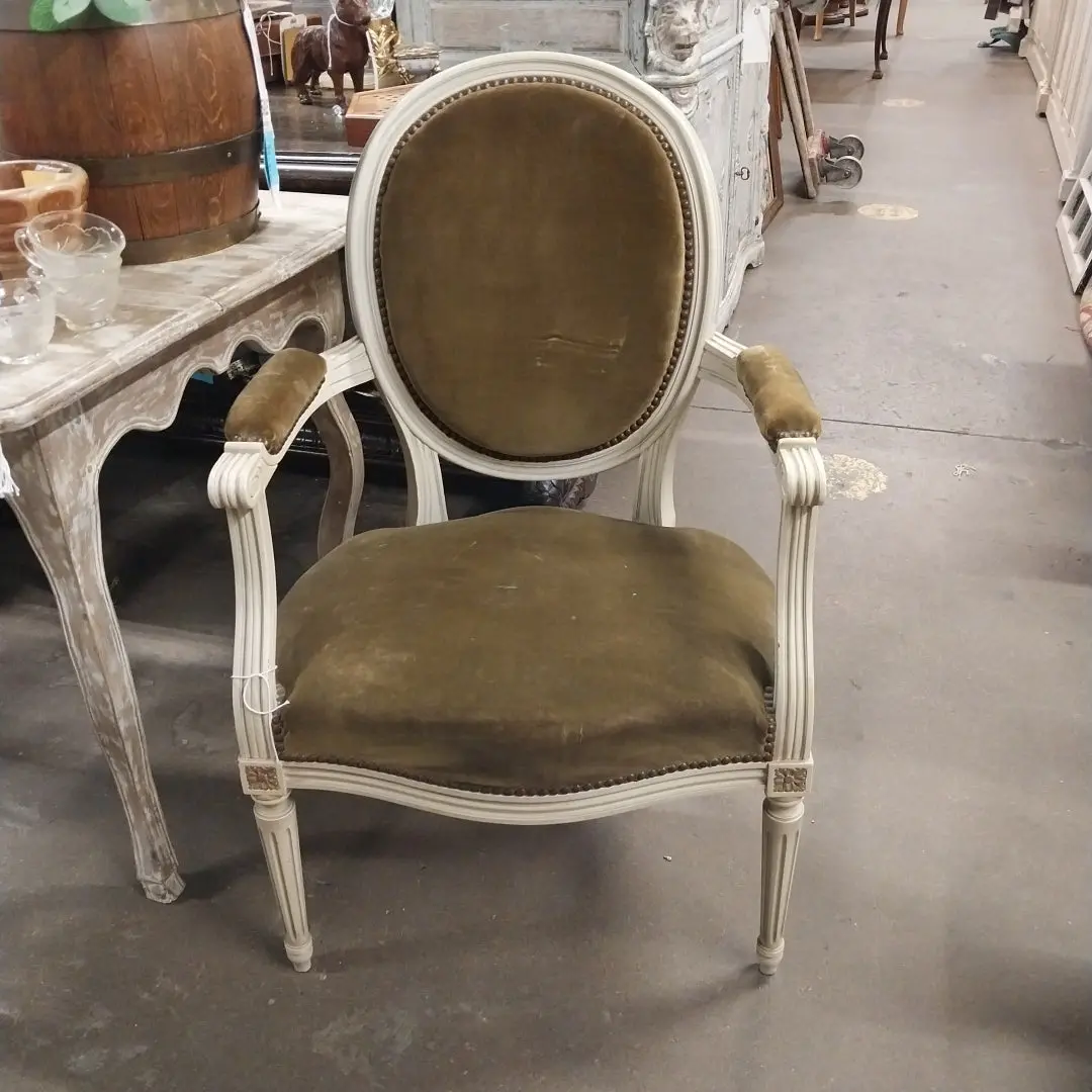 White Louis Xvi Fauteuil 1