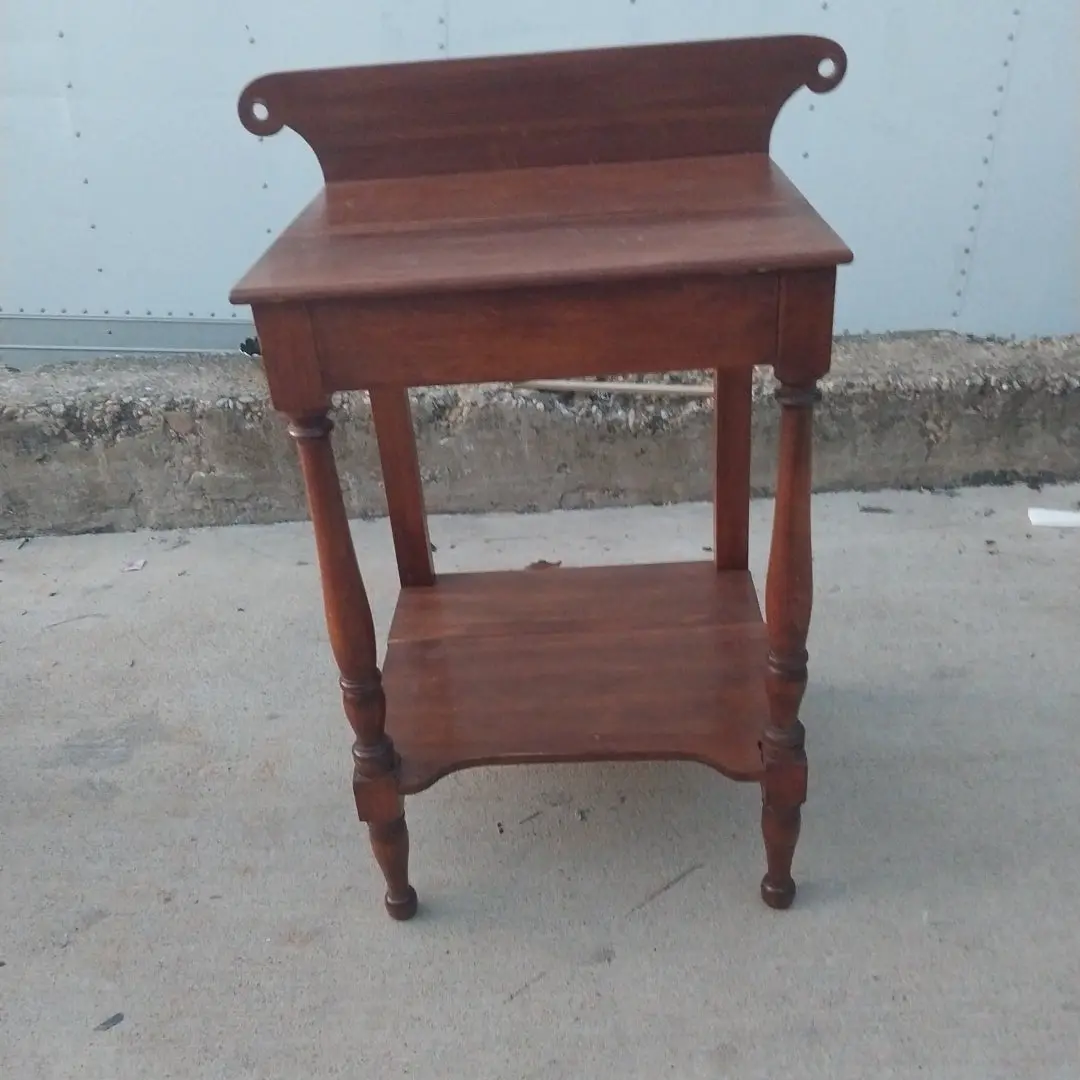 Small American Wash Stand As Found 1