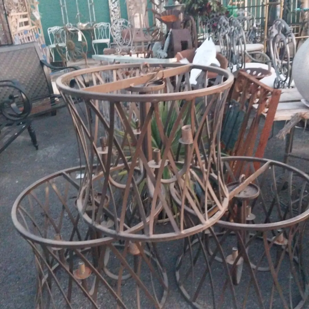 Medium Round Iron Lattice 4 Light Drum Chandelier 1