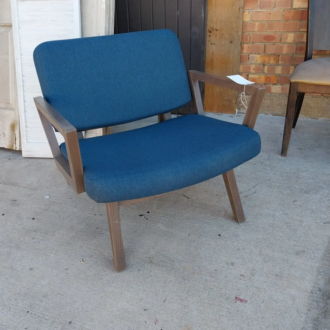 Mid Centruy Arm Chair 1