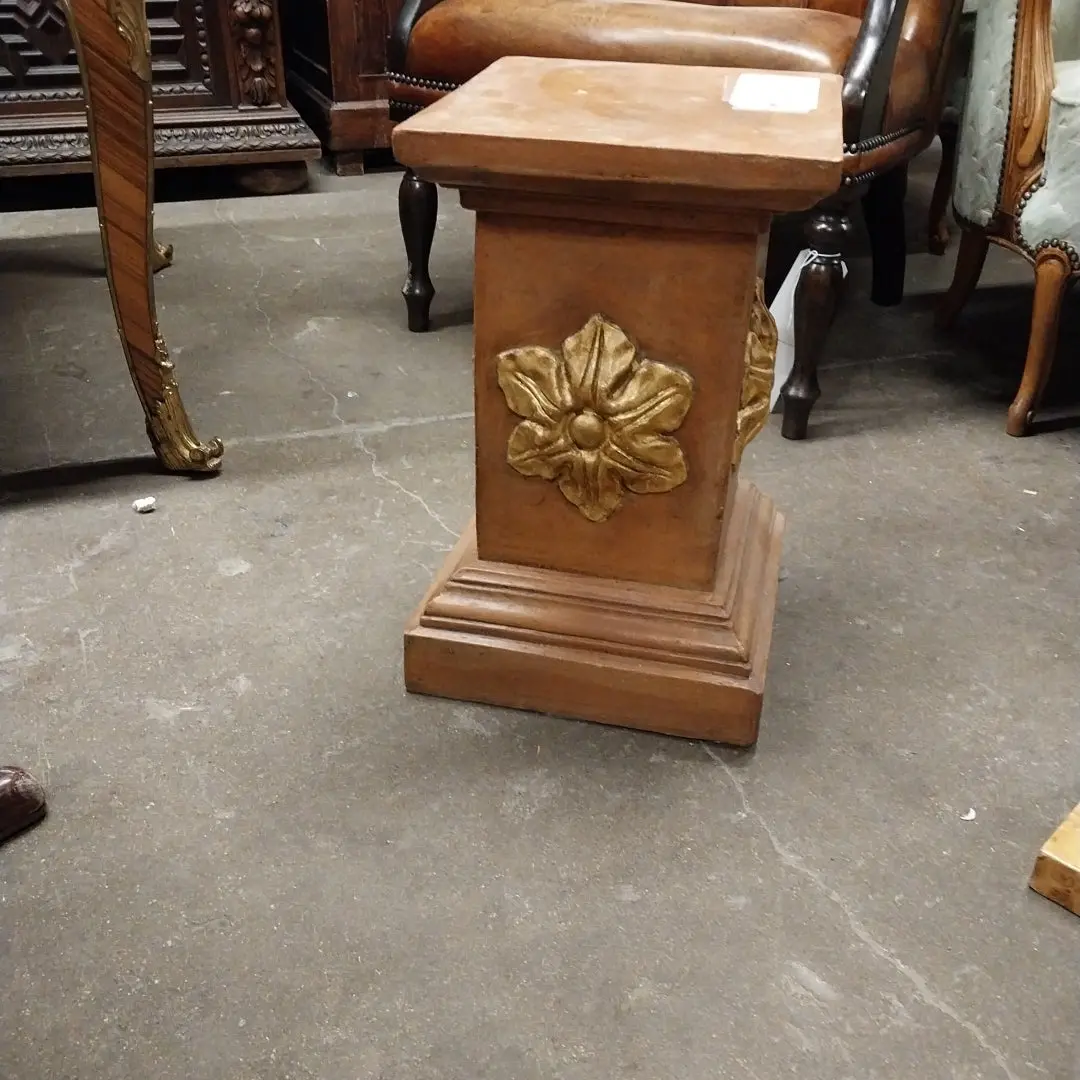 Low Terra Cotta Pedestal 1
