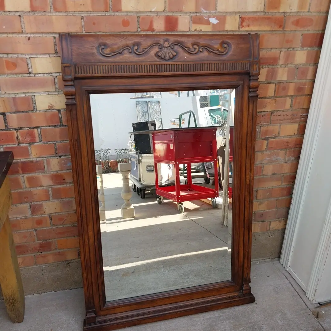 Shell Carved Beveled Glass Mirror 1