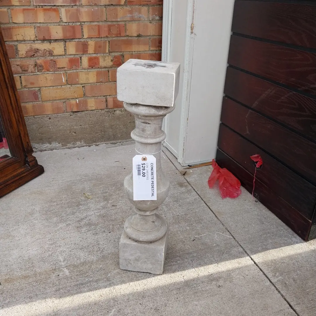 Concrete Pedestal 1