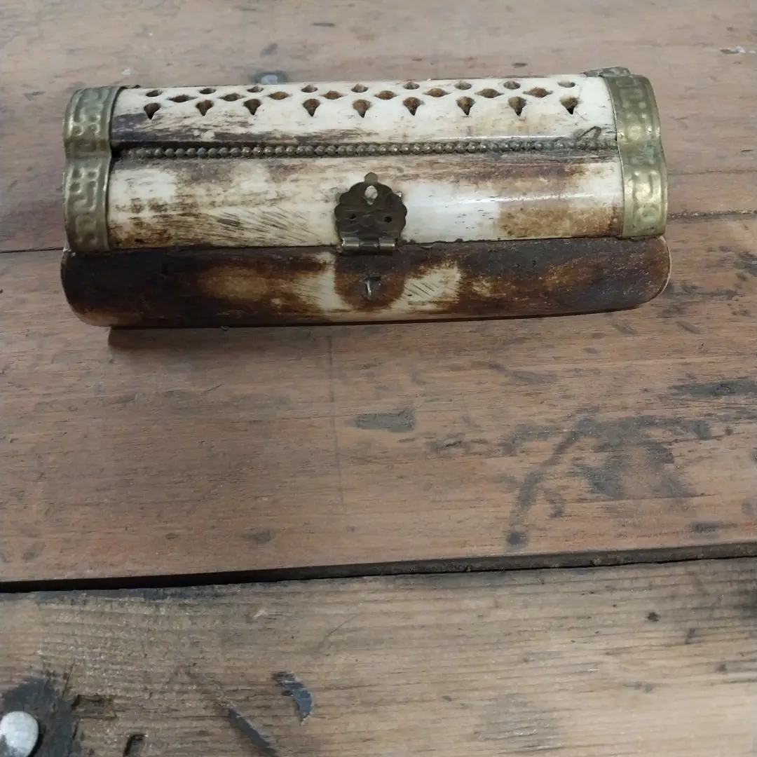 Rectangular Bone Box With Incised Carving 1