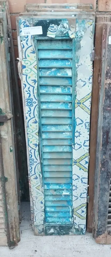 Set Of 4 Distressed Shutters With Blue Paint 1