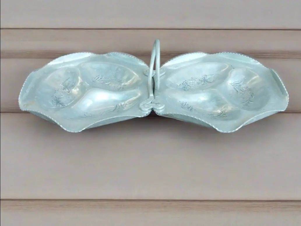 Aluminum Double Tray With Handles And Fruit 1