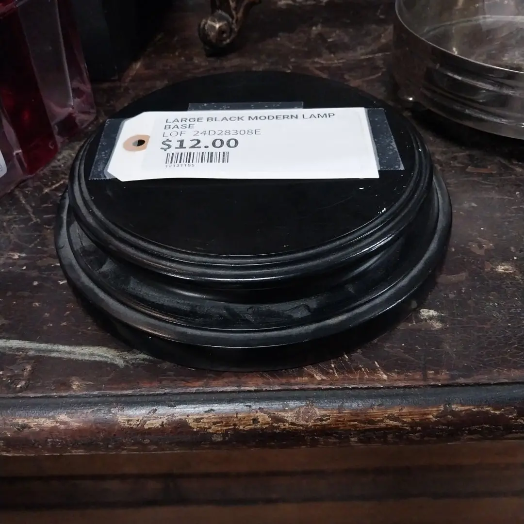Large Black Modern Lamp Base 1