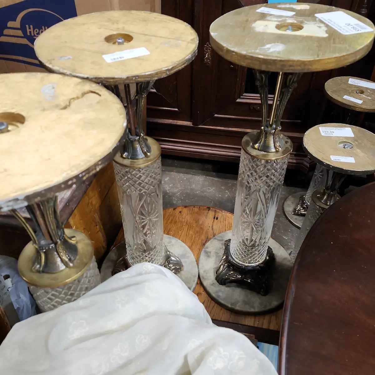 Etched Glass And Brass Color Pedestal Base 1