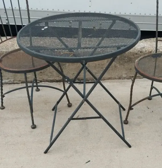 Mesh Top Iron Table 1