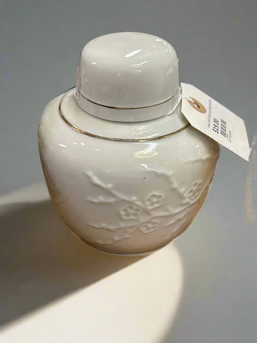 Small White Embossed Chinese Ginger Jar 1