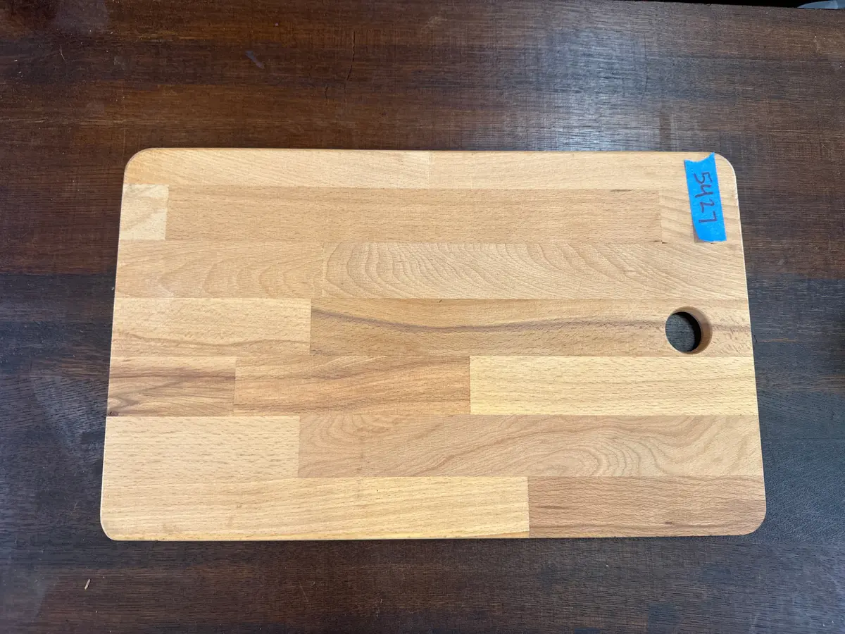 Modern Oak Wood Cutting Board 1