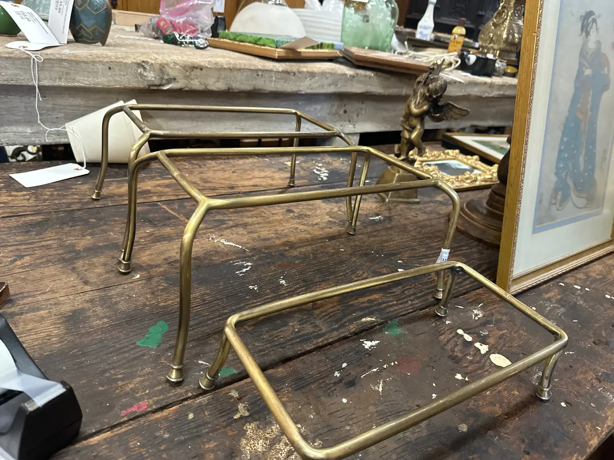 Set 3 Brass Stands 1